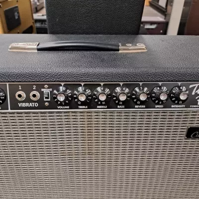 Fender '65 Twin Custom 15 2